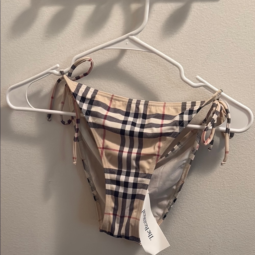 Burberry Tan and Black Checkered Bottoms large